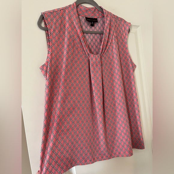 Dana Buchman Coral Patterned Sleeveless Blouse Dressy Women’s size XL - Picture 3 of 15